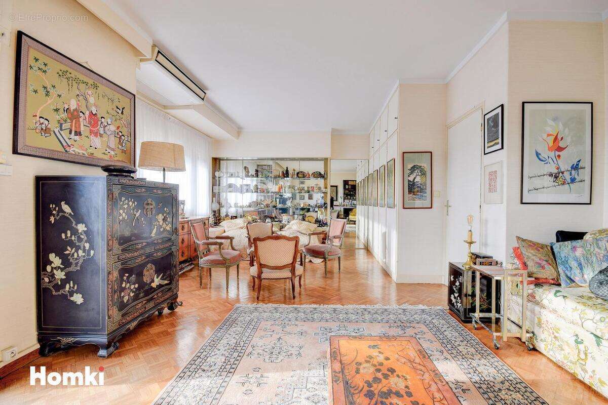 Appartement à MARSEILLE-8E