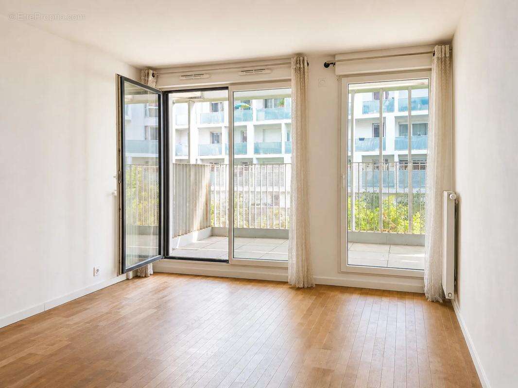 Appartement à IVRY-SUR-SEINE