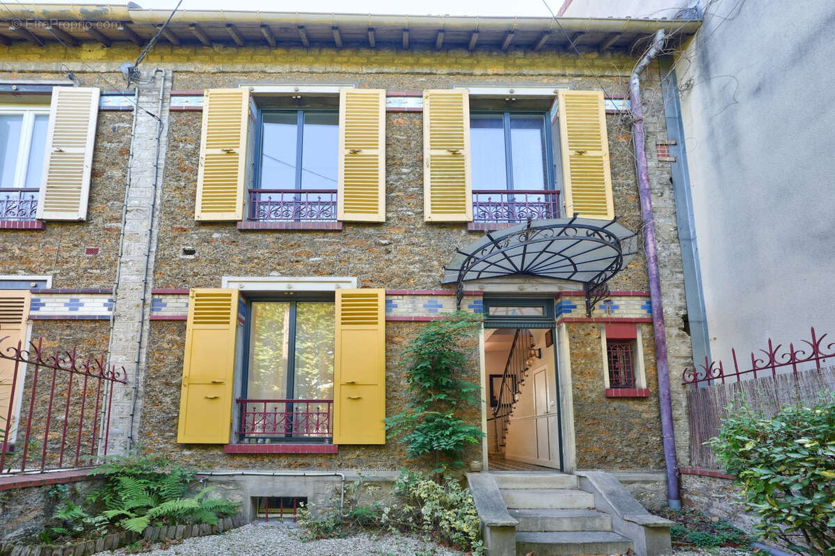 Maison à SAVIGNY-SUR-ORGE