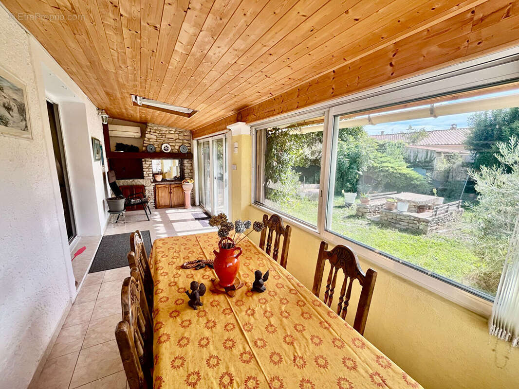 Maison à L'ISLE-SUR-LA-SORGUE