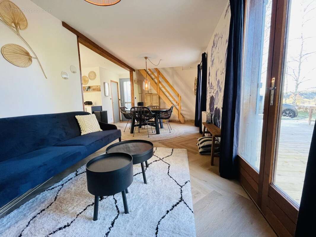 Maison à MONTSAUCHE-LES-SETTONS