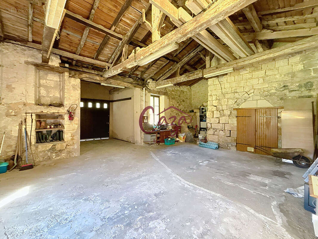 Maison à CAMBLANES-ET-MEYNAC