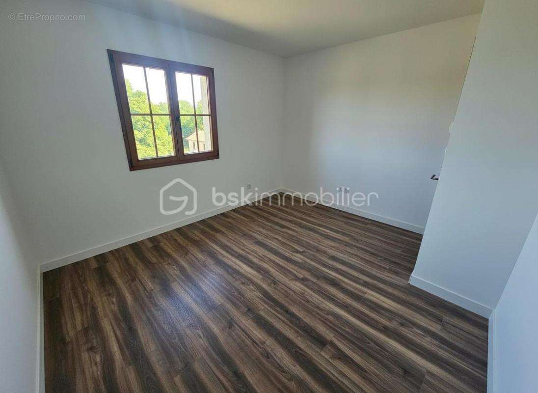 La bénisson-dieu – maison contemporaine de 2023 – 140 m² habitables – terrain de 2 338 m² - photo 13