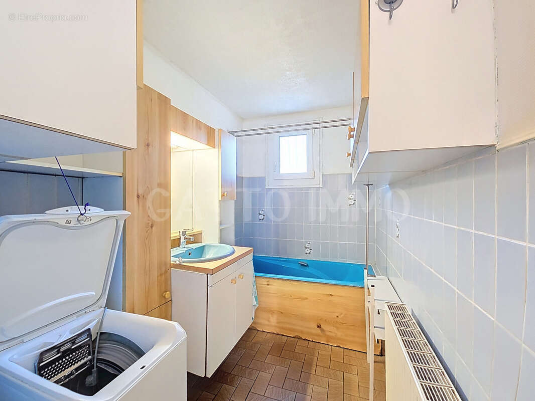 Maison à HAN-SUR-NIED