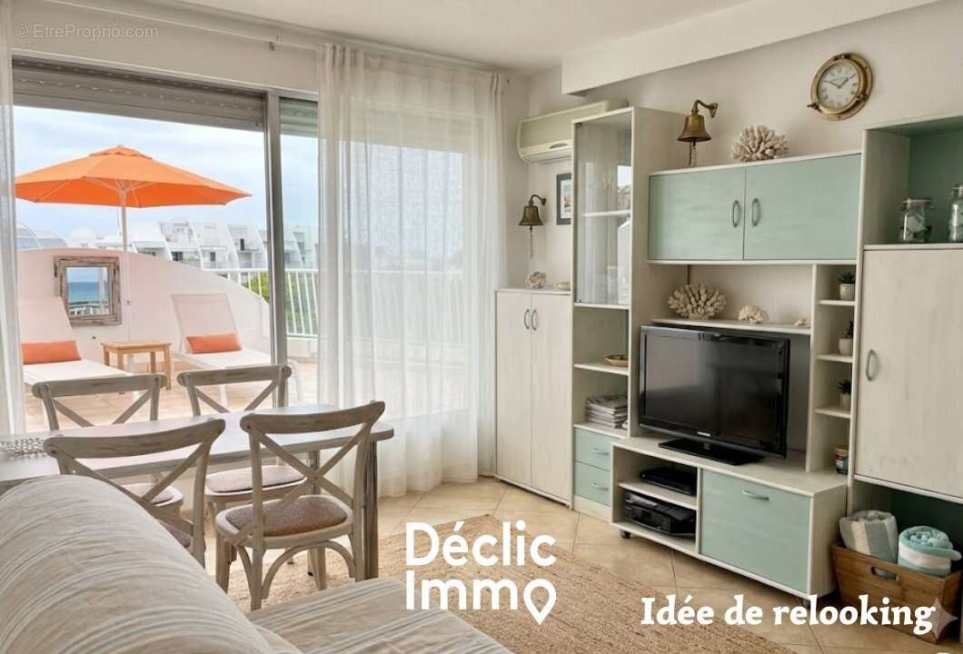 A VENDRE Studio avec grande terrasse vue mer . - photo 2