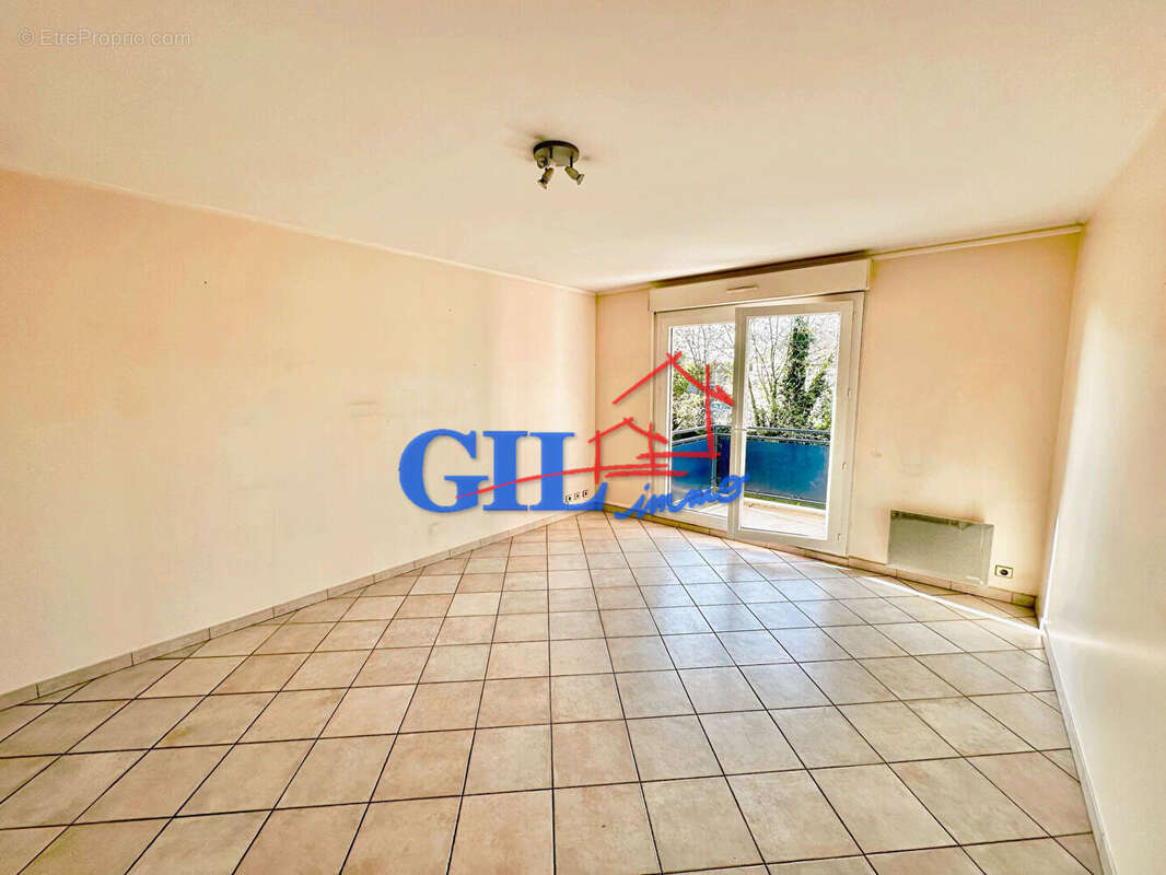 Appartement à CESSON