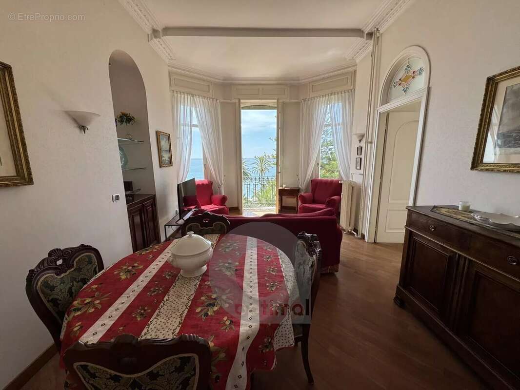 Appartement à MENTON
