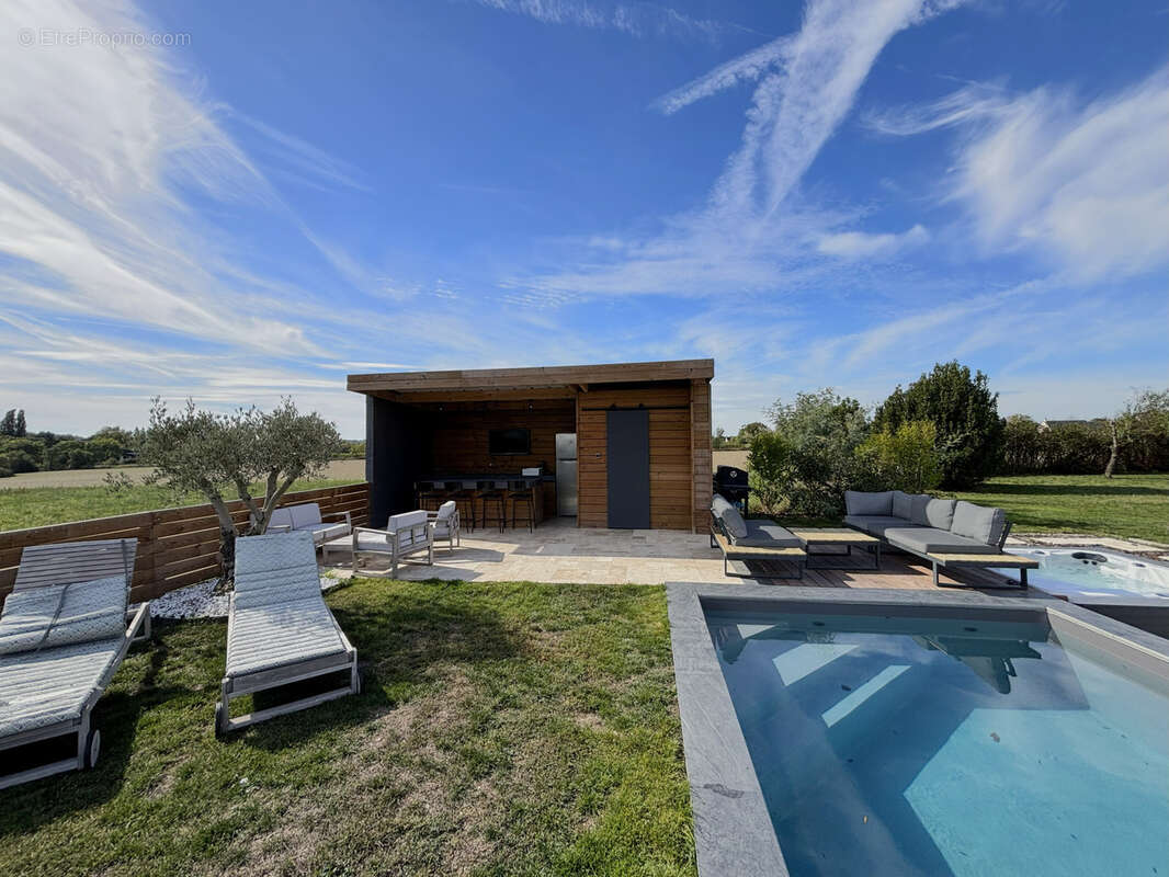 Maison à SAINT-MELAINE-SUR-AUBANCE