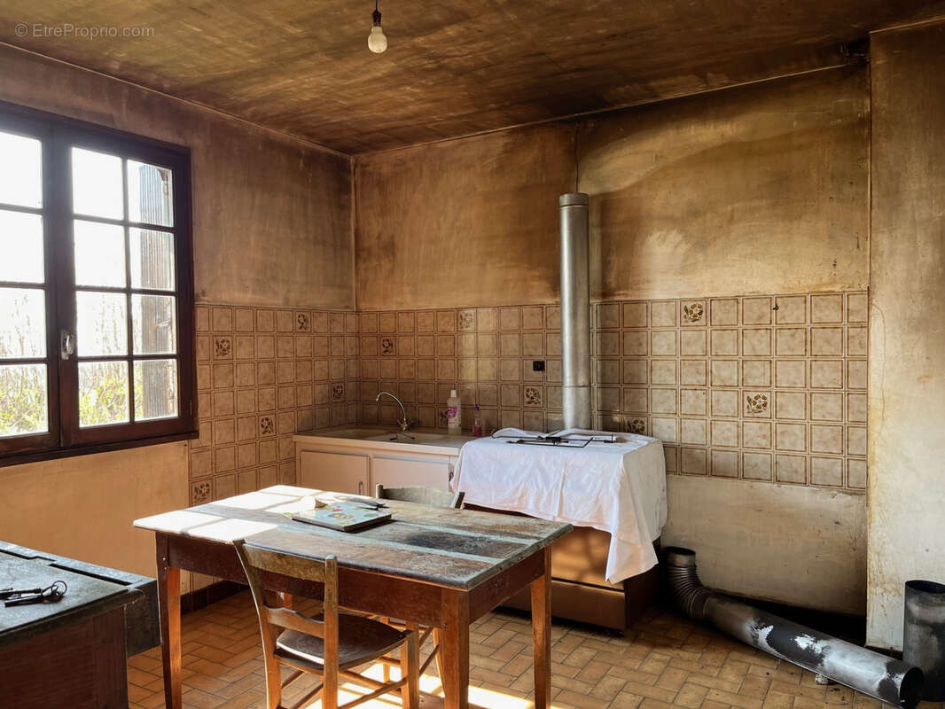 Maison à SAINT-PRIEST-LES-FOUGERES