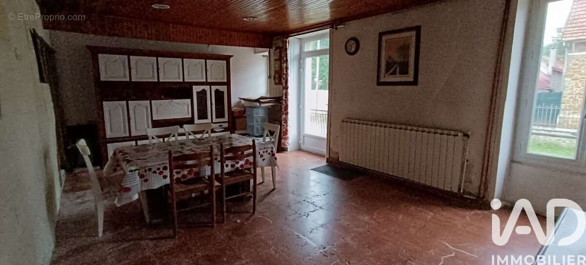 Photo 2 - Maison à FERE-EN-TARDENOIS