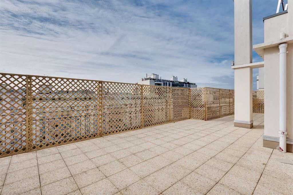 Appartement à PARIS-12E