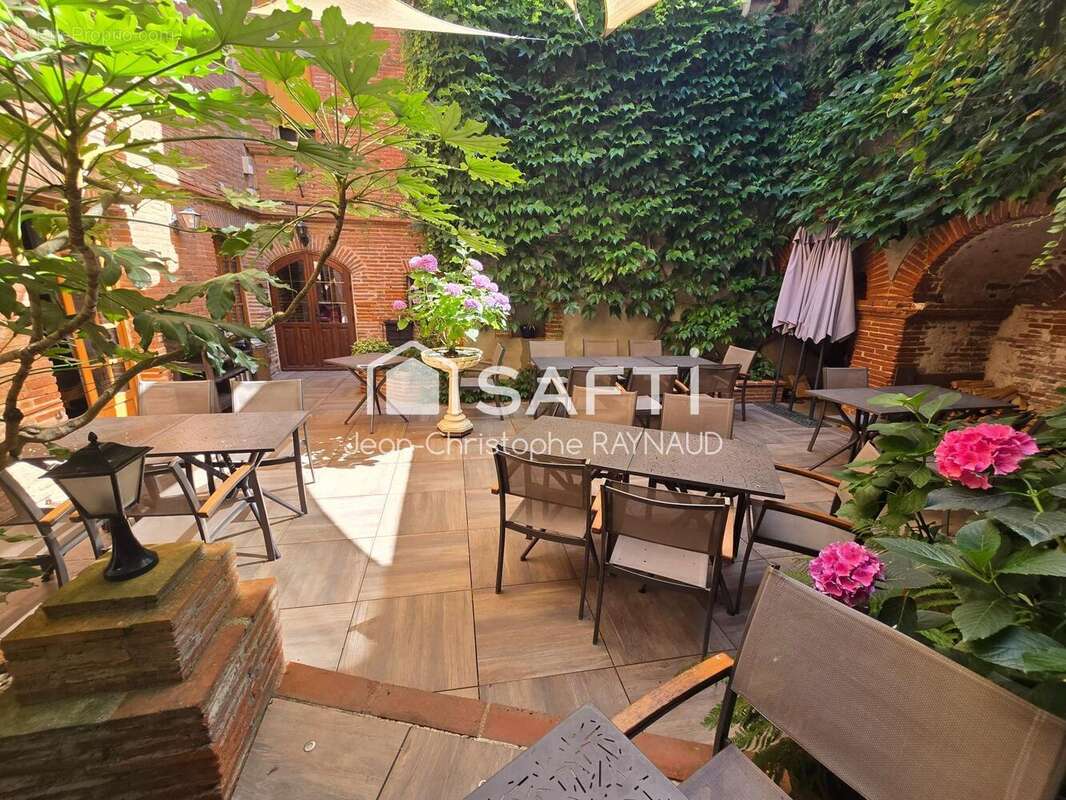 Appartement 417 m² à Lisle-Sur-Tarn  - photo 2