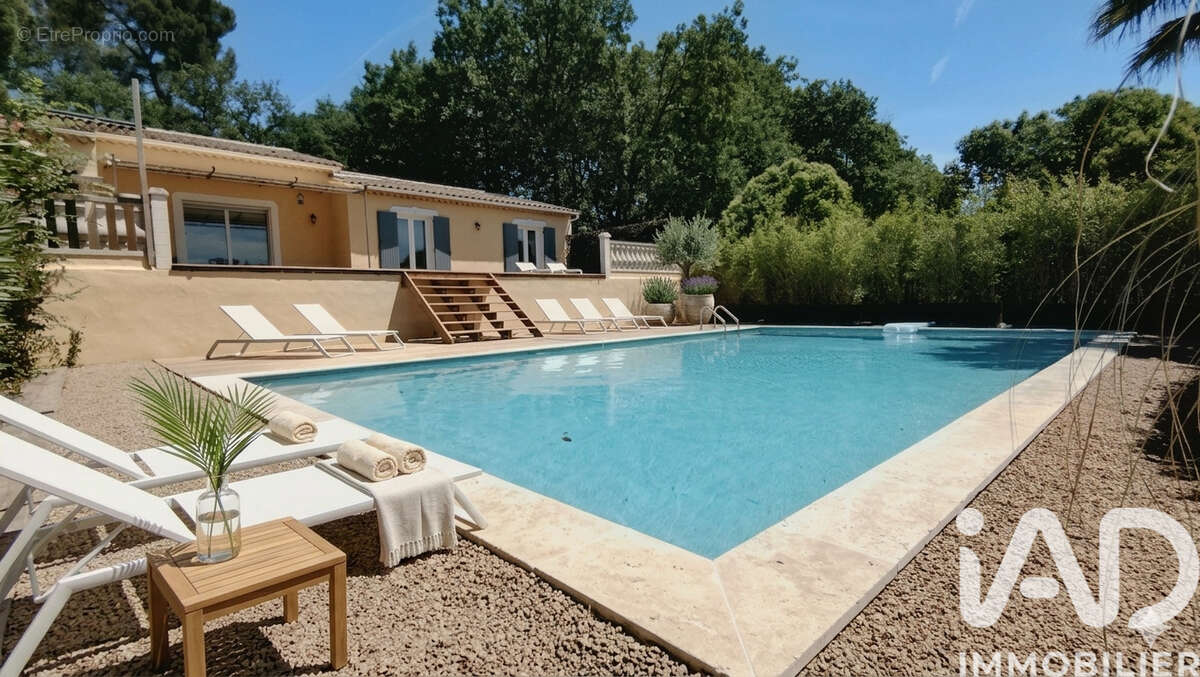 Photo 3 - Maison à SAINT-ANTONIN-DU-VAR
