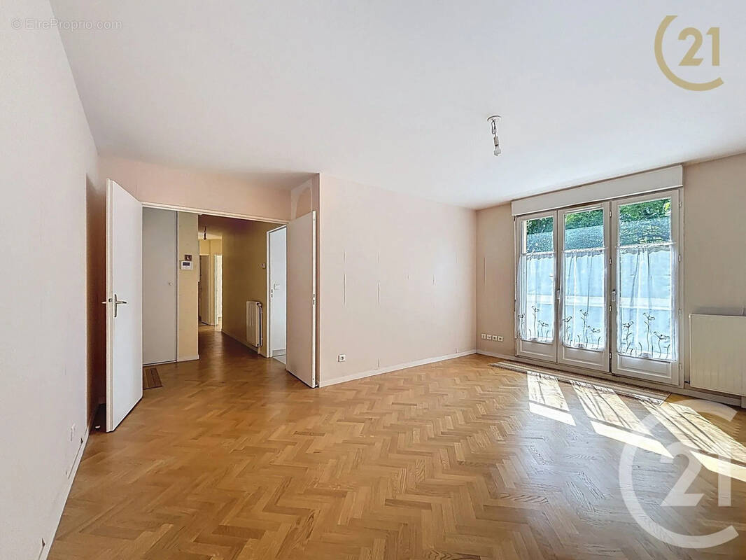 Appartement à SENS