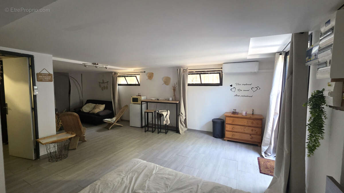 Maison 5 chambres sur une parcelle de 3218m2 - photo 12