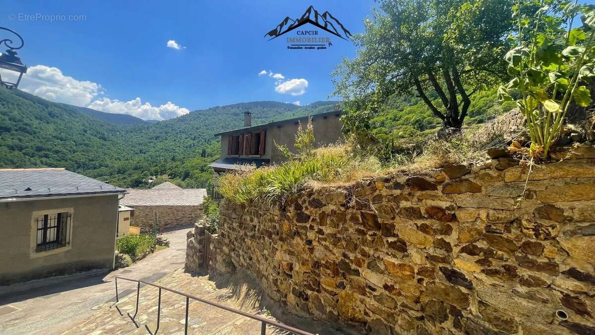 Maison 4 faces en pierre avec jardin - AYGUATÉBIA-TALAU - photo 5