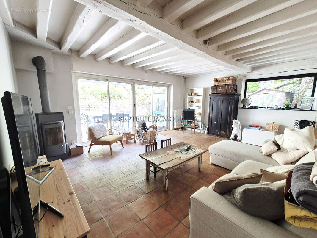 Maison à THOIRY