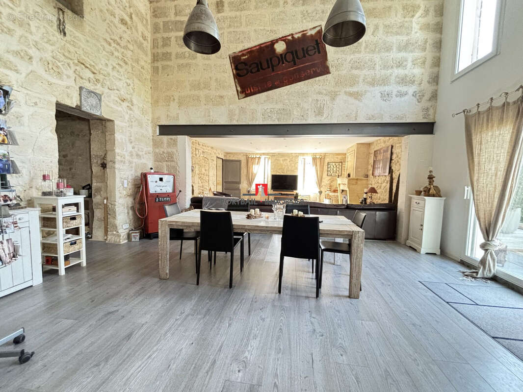 Maison à SAINT-ANDRE-DE-CUBZAC