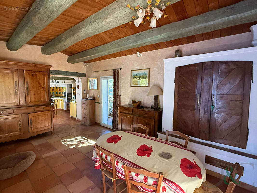 Maison à CUERS