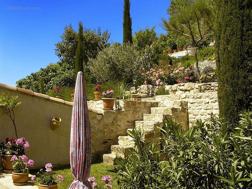 Maison à SAINT-MAIME