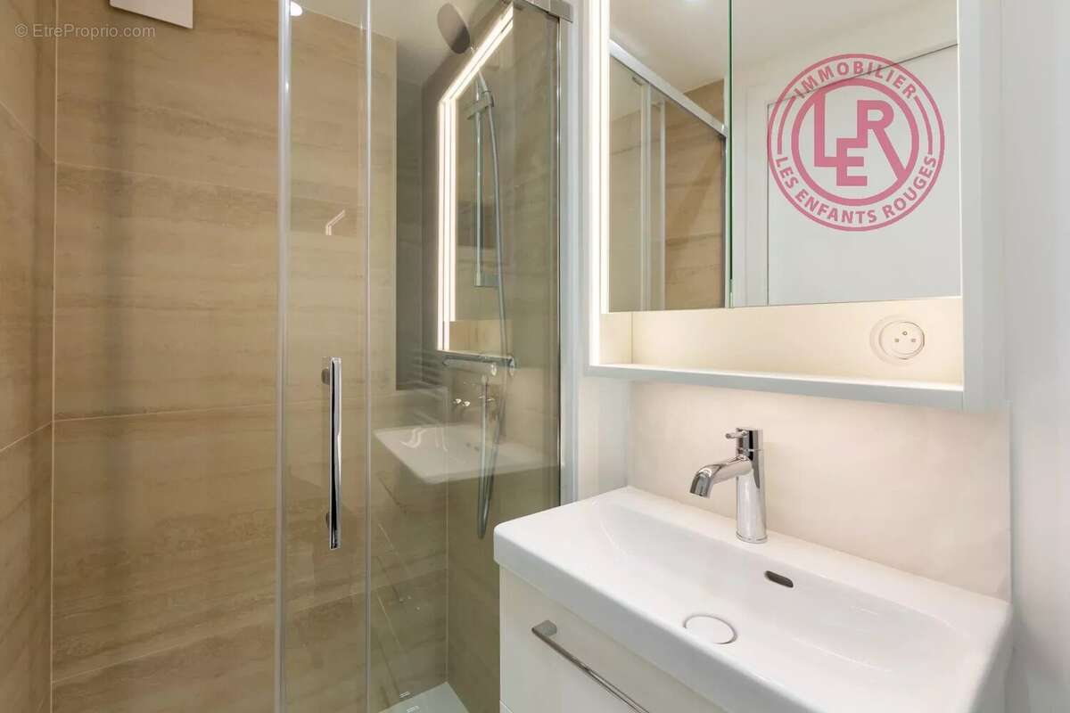 Appartement à PARIS-6E