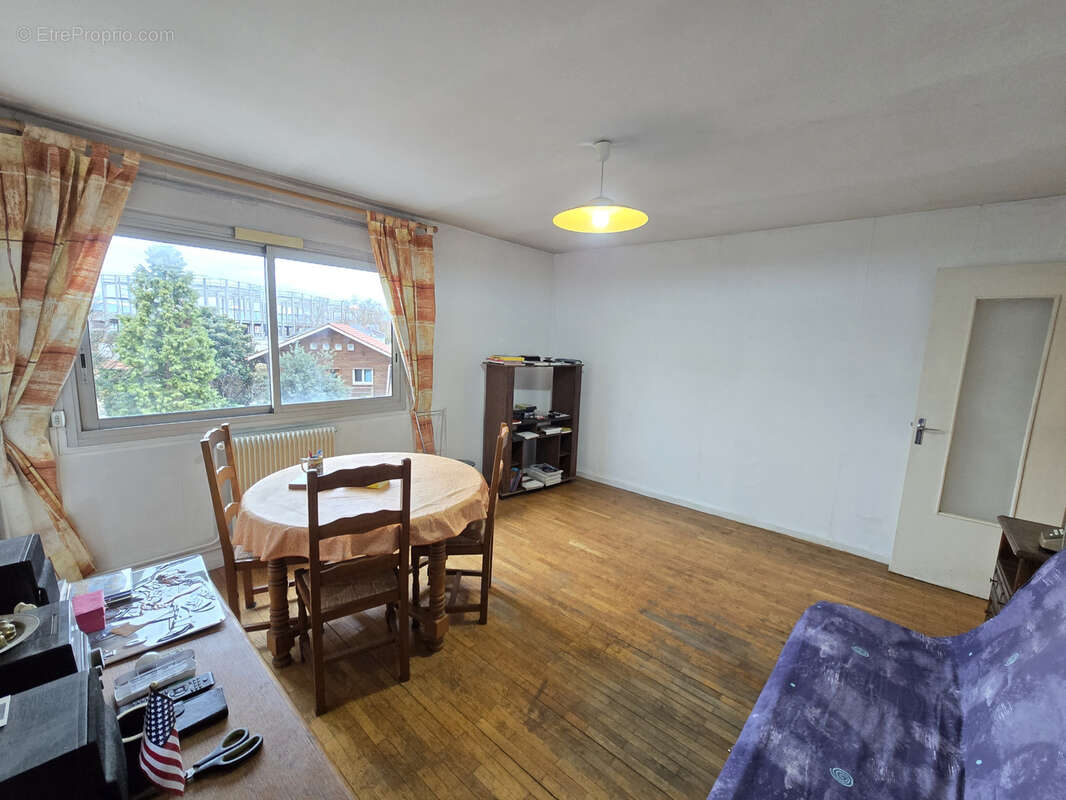 Appartement à LYON-8E