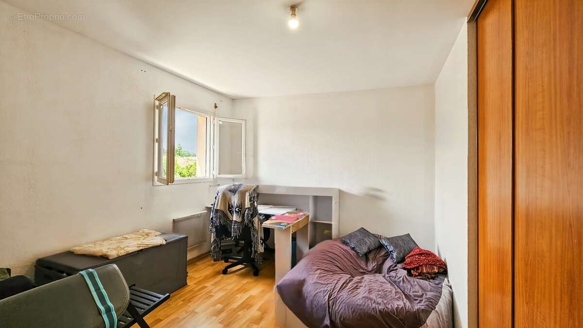 Maison à vendre 5 pièces, 4 chambres avec jardin et garage à LALOUBERE (65) - photo 15