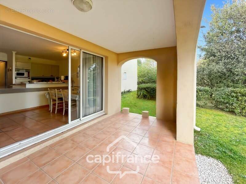 Appartement à MALLEMORT