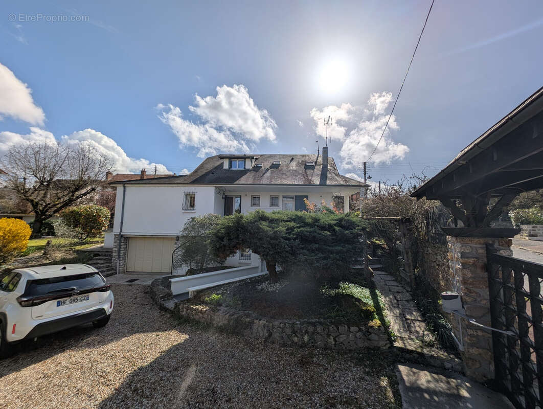 Maison à CORBEIL-ESSONNES