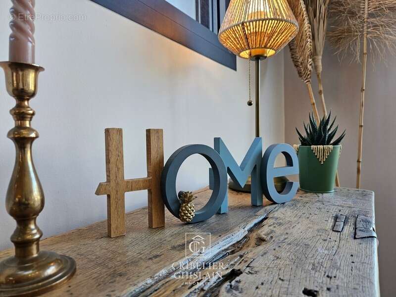 Maison à LA CHAPELLE-BASSE-MER