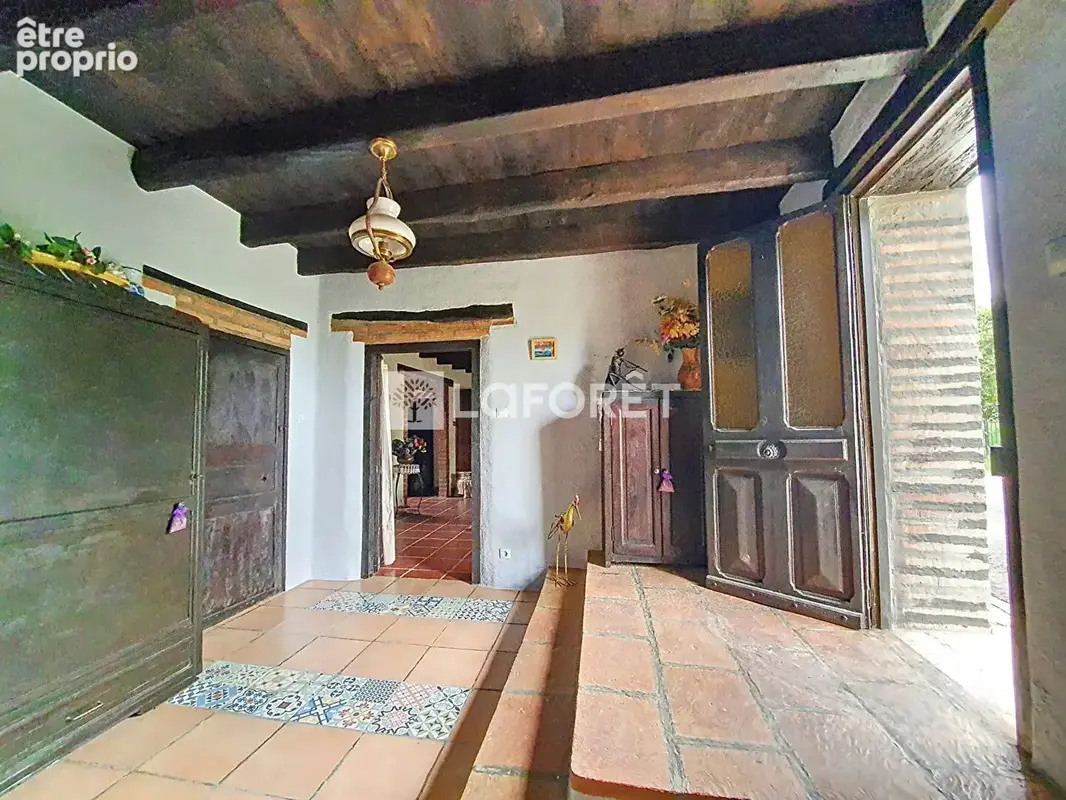 Maison de caractère de 171 m² avec patio et jardin ! - photo 10