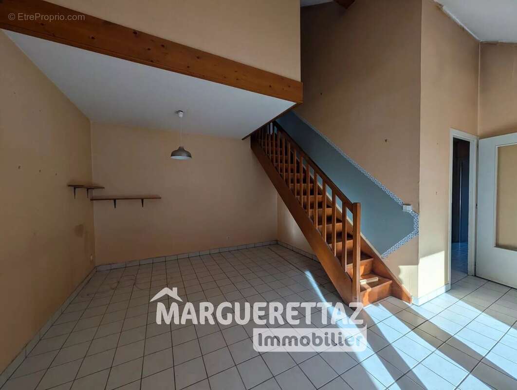 Appartement à MARNAZ