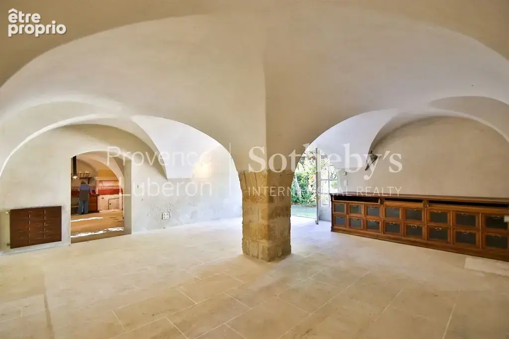 Mas du 18ème siècle avec piscine et 2 hectares de terrain - photo 6