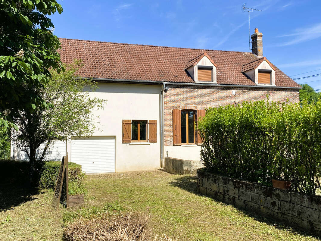 Maison 171 m² à Vernoy  - photo 17
