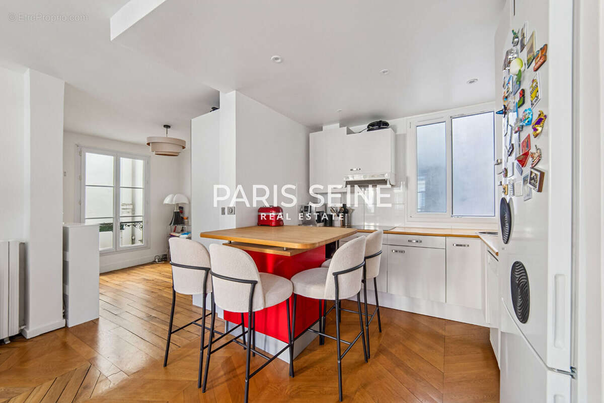 Appartement à PARIS-6E