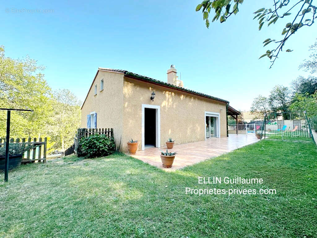 Maison à REYNES