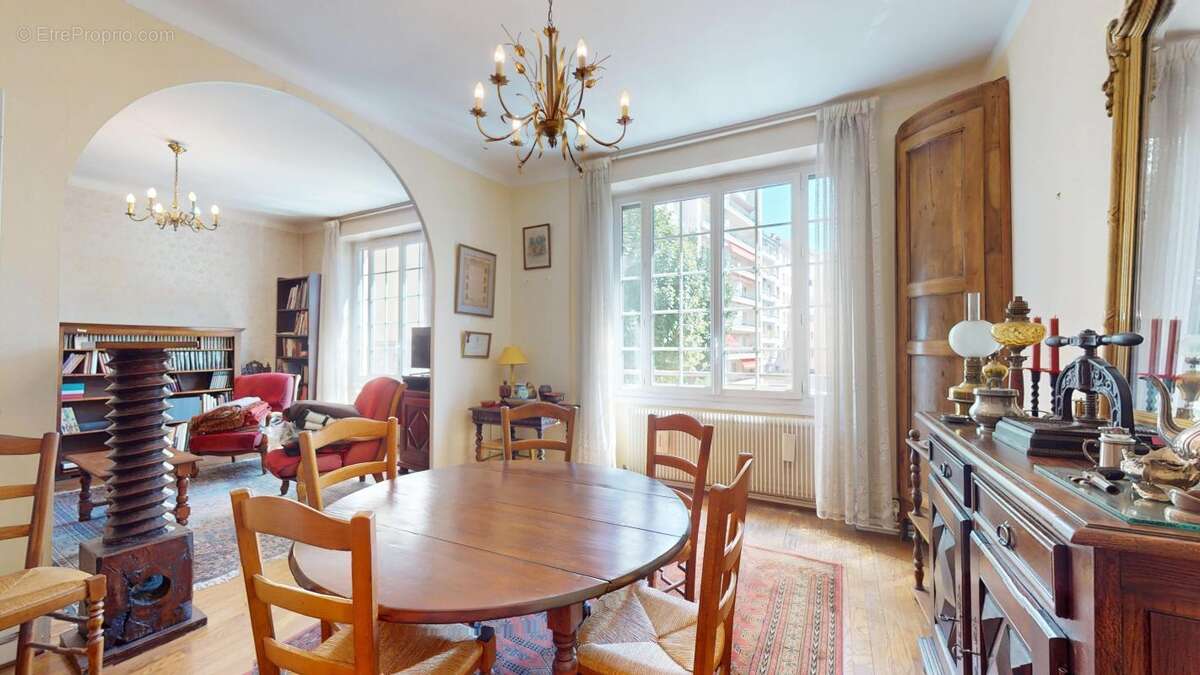 Appartement à LYON-4E