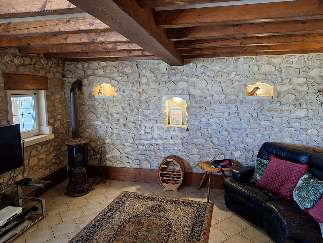 Maison 179m² à montpon-ménestérol - photo 2