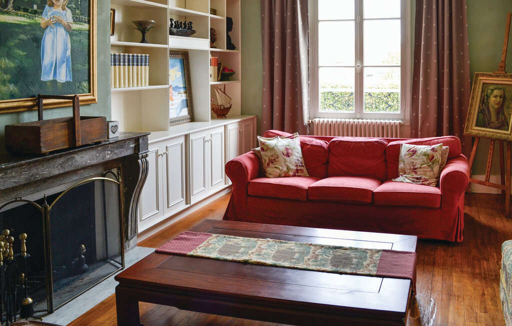 Maison à CIRES-LES-MELLO