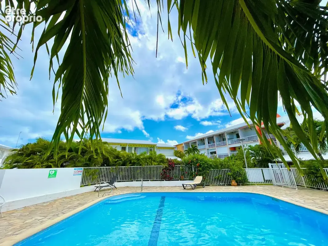 La marina t2/3 meuble rdc 40m2 acces piscines et plages - photo 2