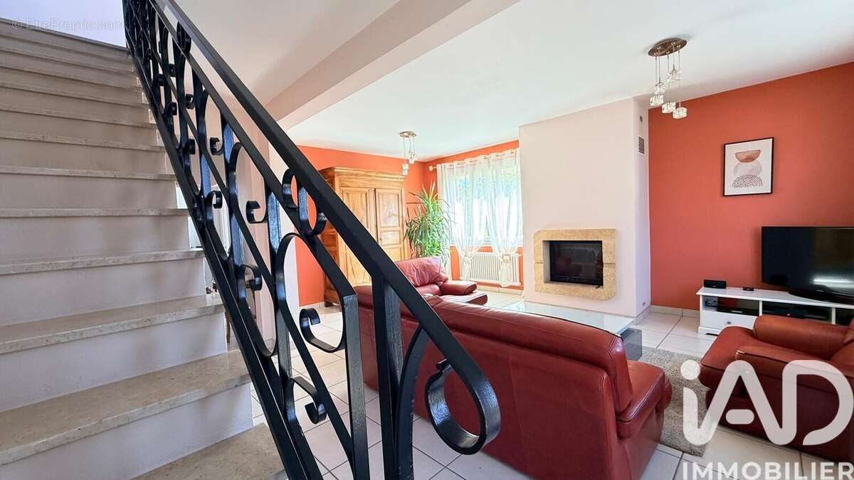 Photo 6 - Maison à GUEUGNON