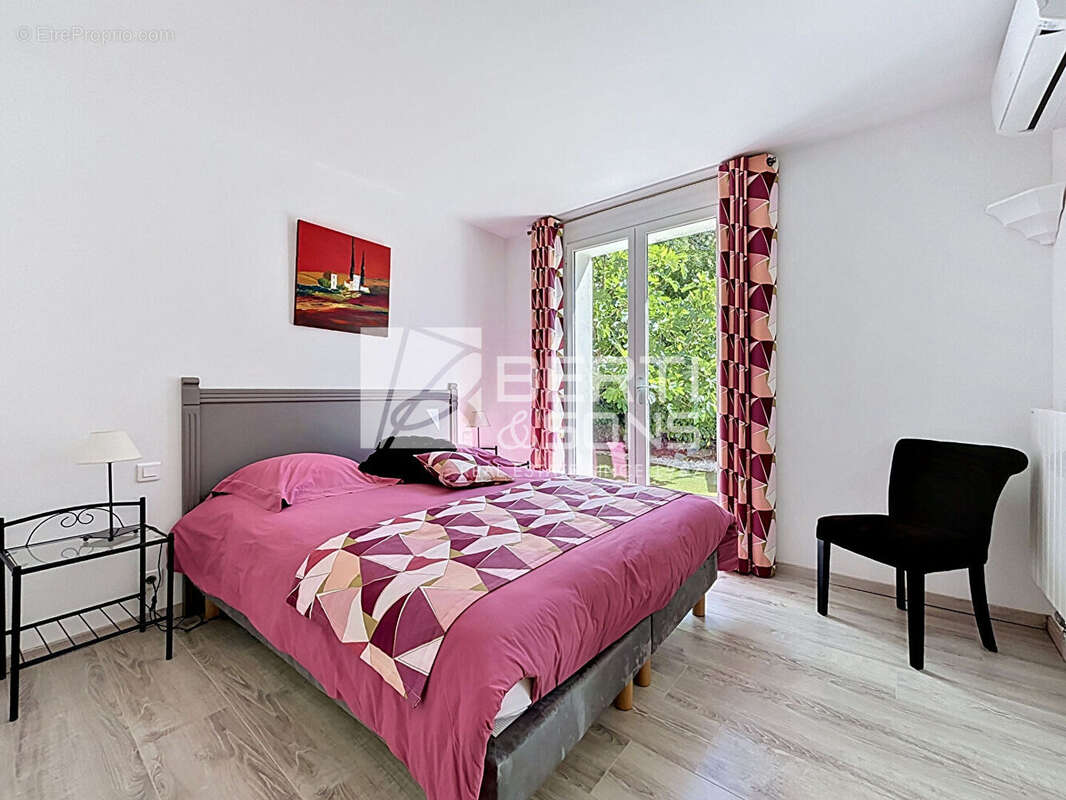 Belle maison provencale - apercu mer - photo 11