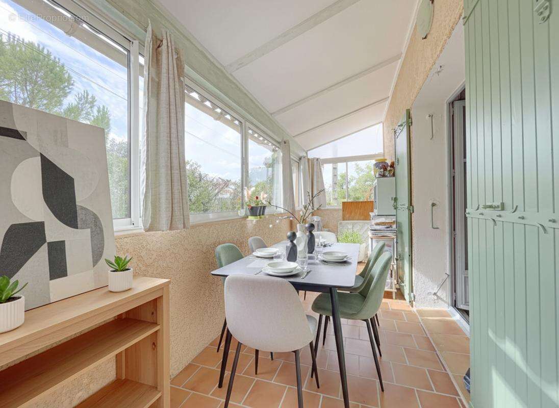 Maison à GINASSERVIS