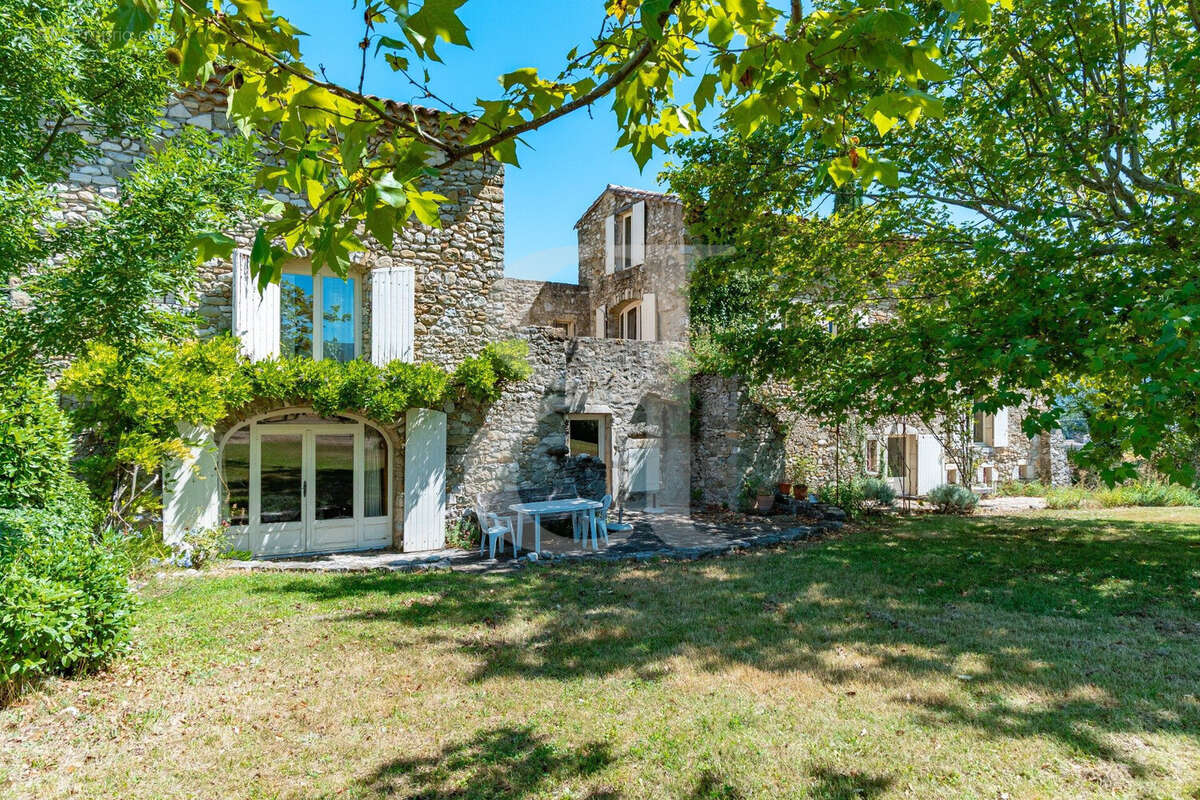 Maison à LA BEGUDE-DE-MAZENC