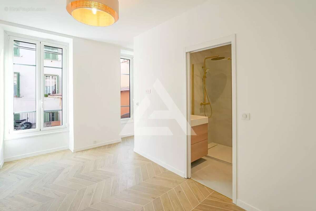 Appartement à BEAUSOLEIL