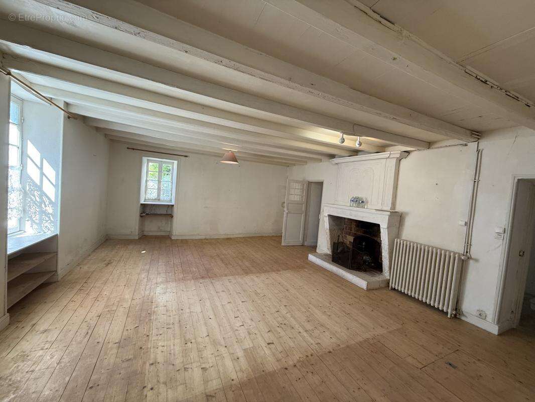 Maison à TALMONT-SUR-GIRONDE