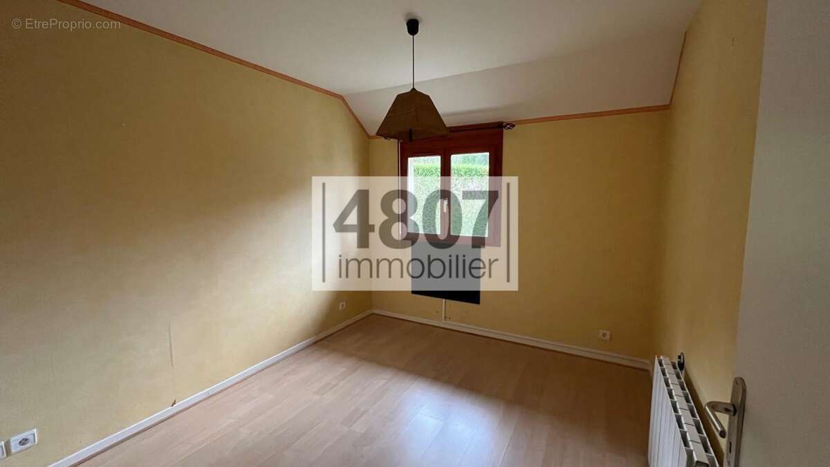 Appartement à ARCHAMPS