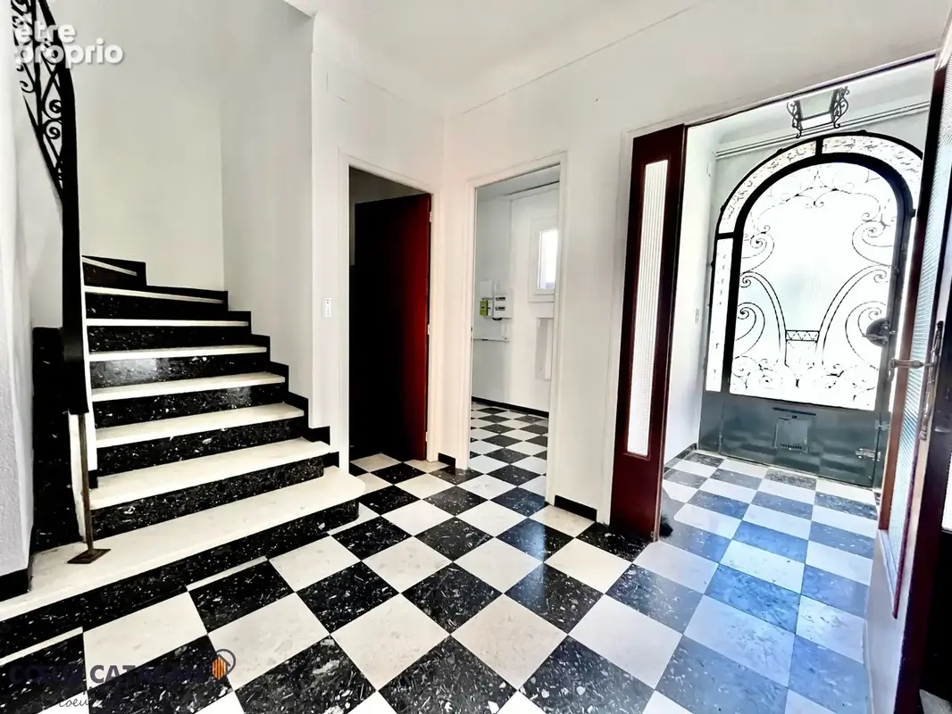 A vendre - thuir centre-ville - maison t5 jardin sans vis a vis ! - photo 2