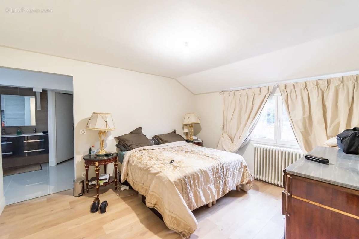 Maison à MONTMORENCY