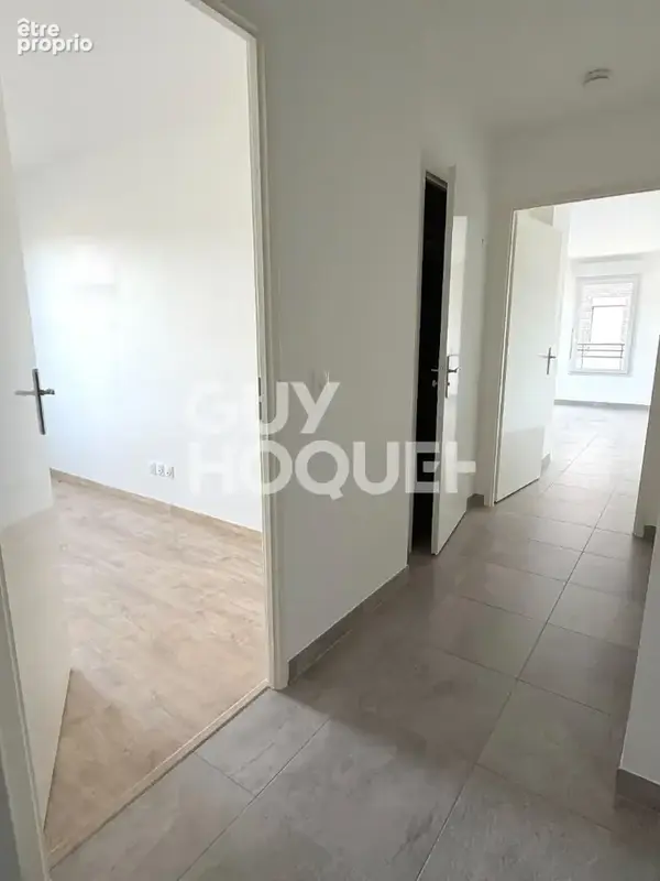 Appartement à Mennecy et 2 places de parking - photo 6